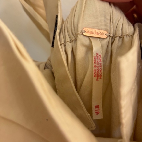 Free People Meet Me In Maui Mini Dress XS Sold Out Online - Picture 9 of 10